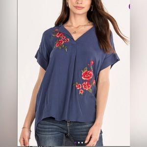 Miss Me Embroidered Floral Navy Top NWT Size M